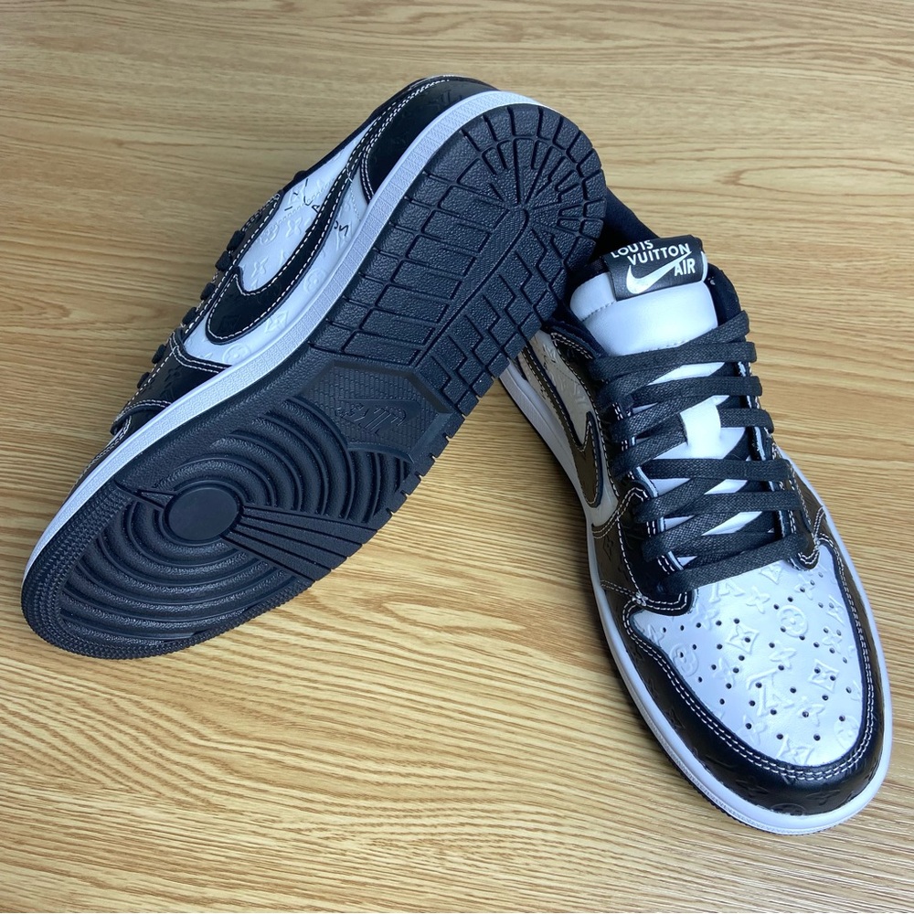 Jordan 1 Retro Low OG SP -Men’s Fashion Black/ White Sneakers -Streetwear - Picture 6 of 10